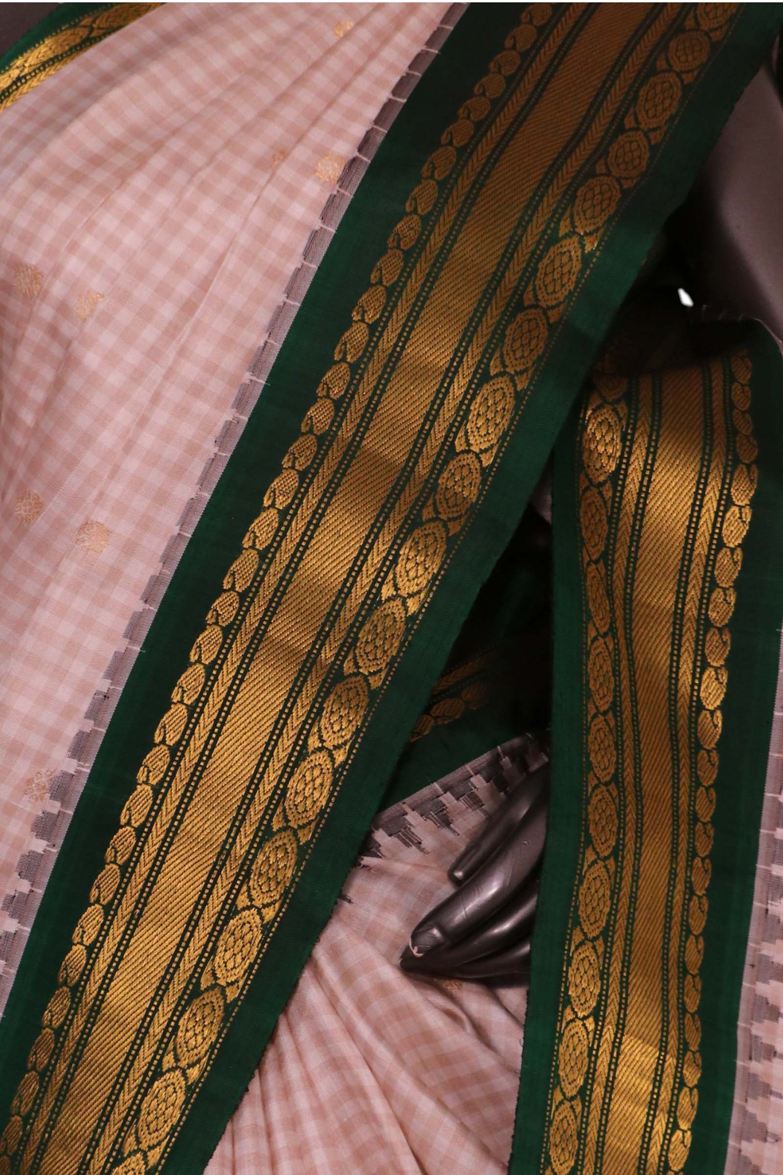 Exclusive Pure Gadwal Silk Saree AL212572